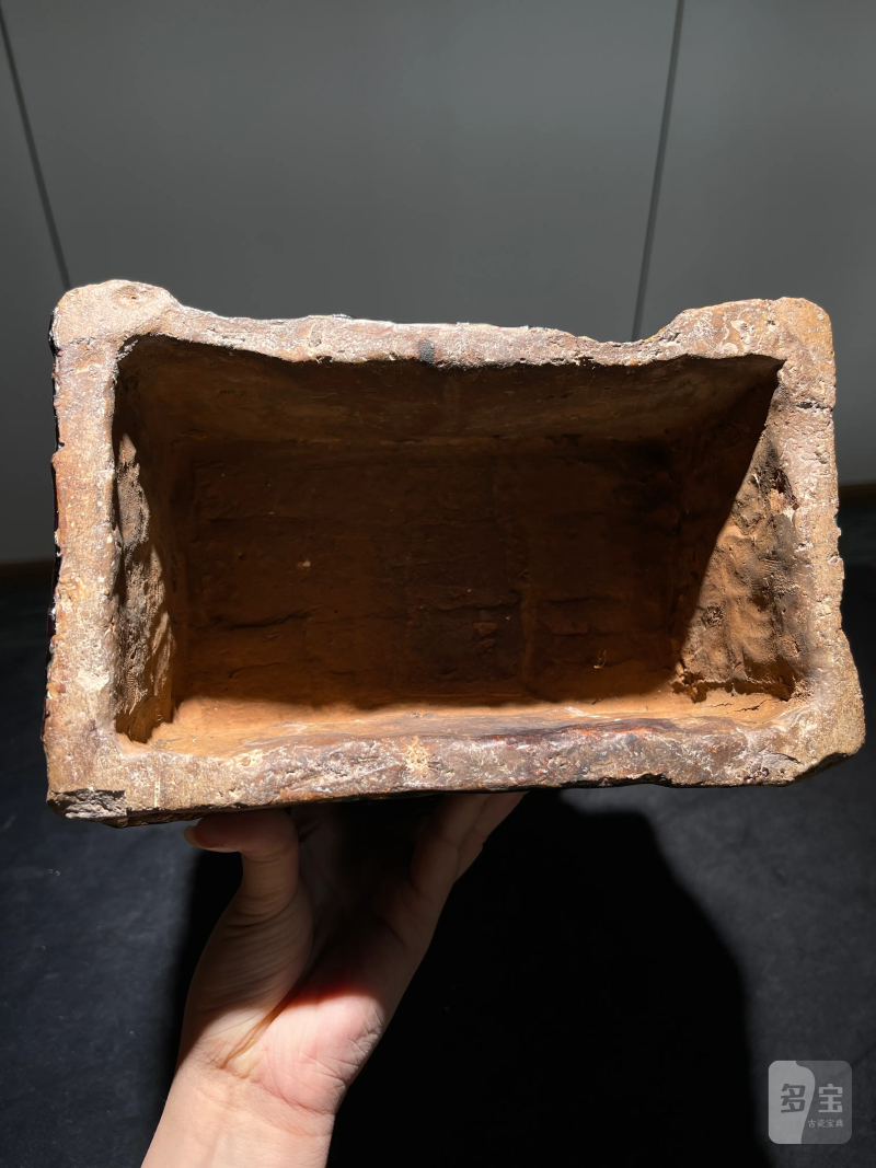 明代 珐华彩瑞兽形烛台一对 - 图14